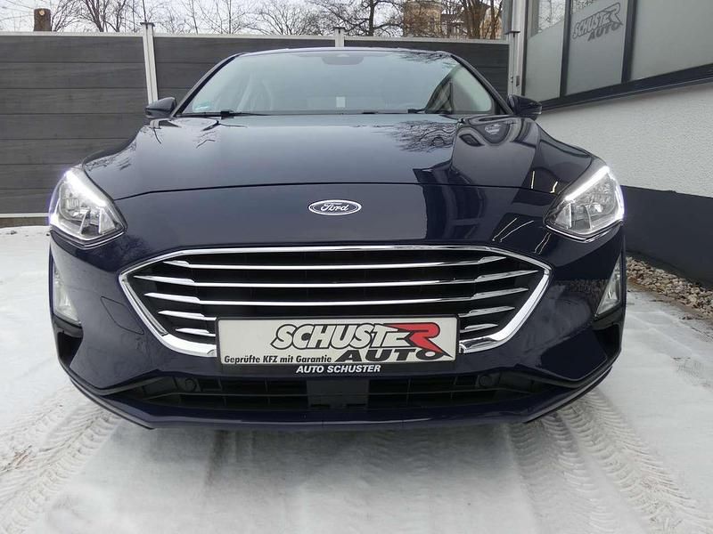 Gebraucht Ford Focus 125 PS (91 kW) 2020 Blazer blue Kleinwagen