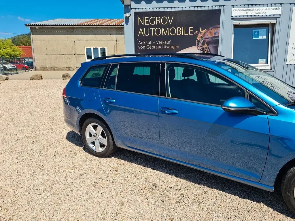 Gebraucht VW Golf VII Comfortline 140 PS (102 kW) 2014 Blau Kombi