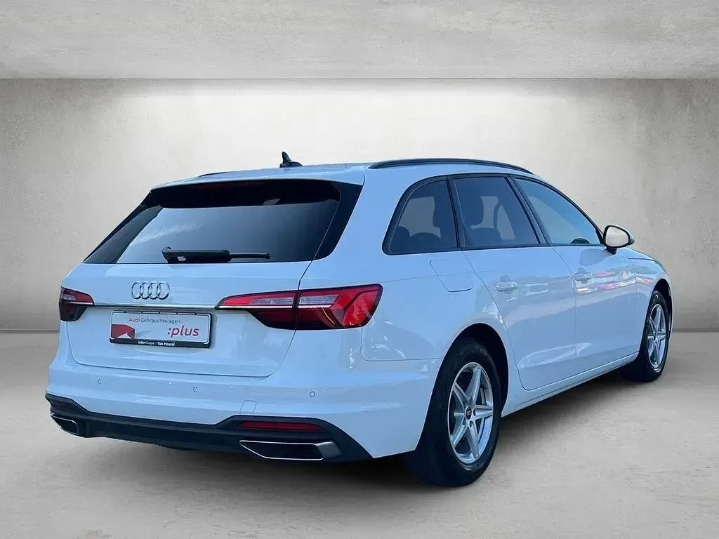 Gebraucht Audi A4 Business 150 PS (110 kW) 2023 Weiß Kombi