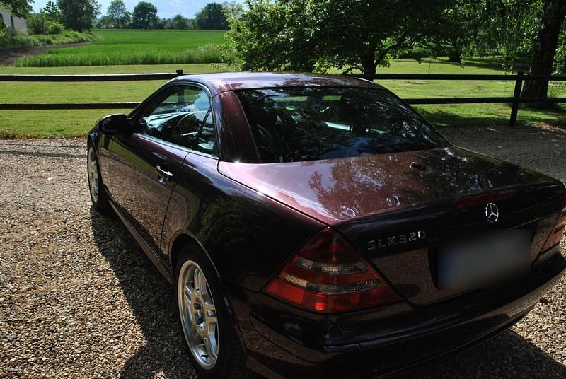 Gebraucht Mercedes SLK320 AMG 218 PS (160 kW) 2001 Violet Cabrio