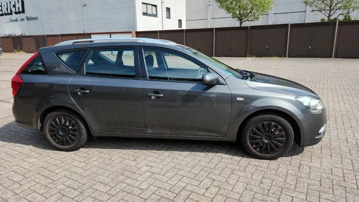 Gebraucht Kia Ceed 90 PS (66 kW) 2011 Kleinwagen
