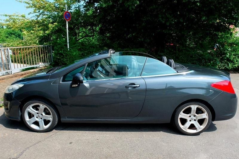 Grau Gebraucht 2010 Peugeot 308 CC Cabrio | 5.000 € (Superpreis) - Bild 1/4