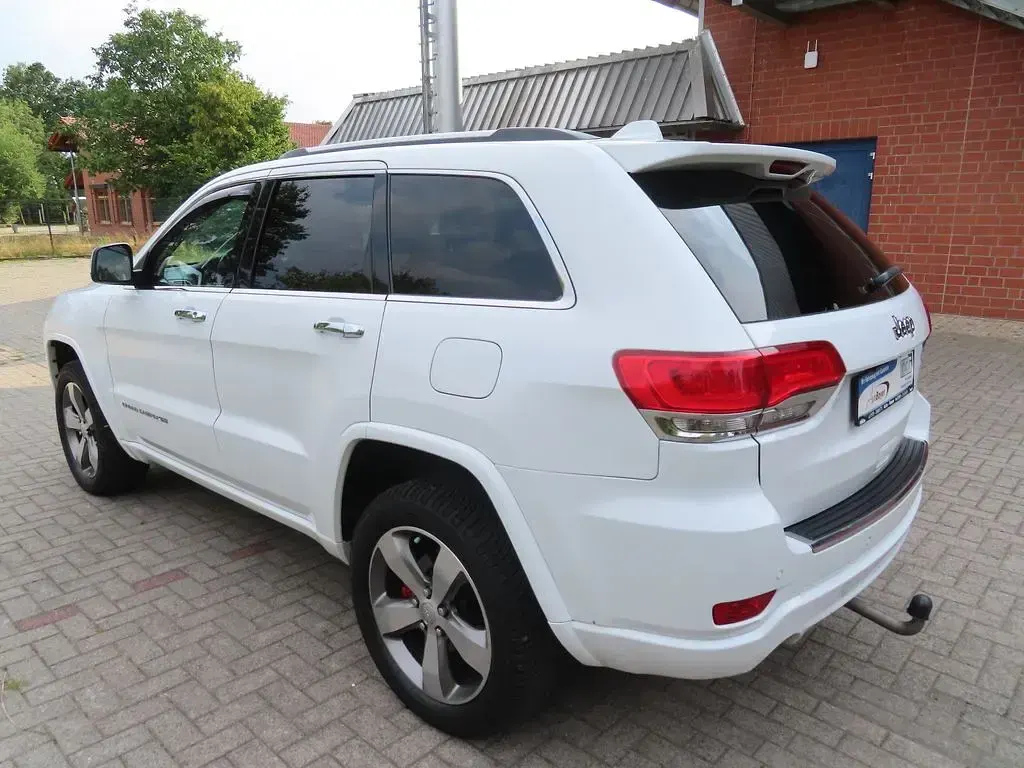 Gebraucht Jeep Grand Cherokee Overland 250 PS (183 kW) 2016 Weiß SUV