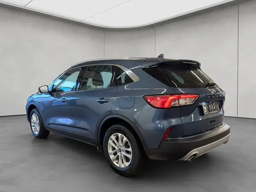 Gebraucht Ford Kuga Titanium 224 PS (164 kW) 2022 Chrome blue metallic SUV