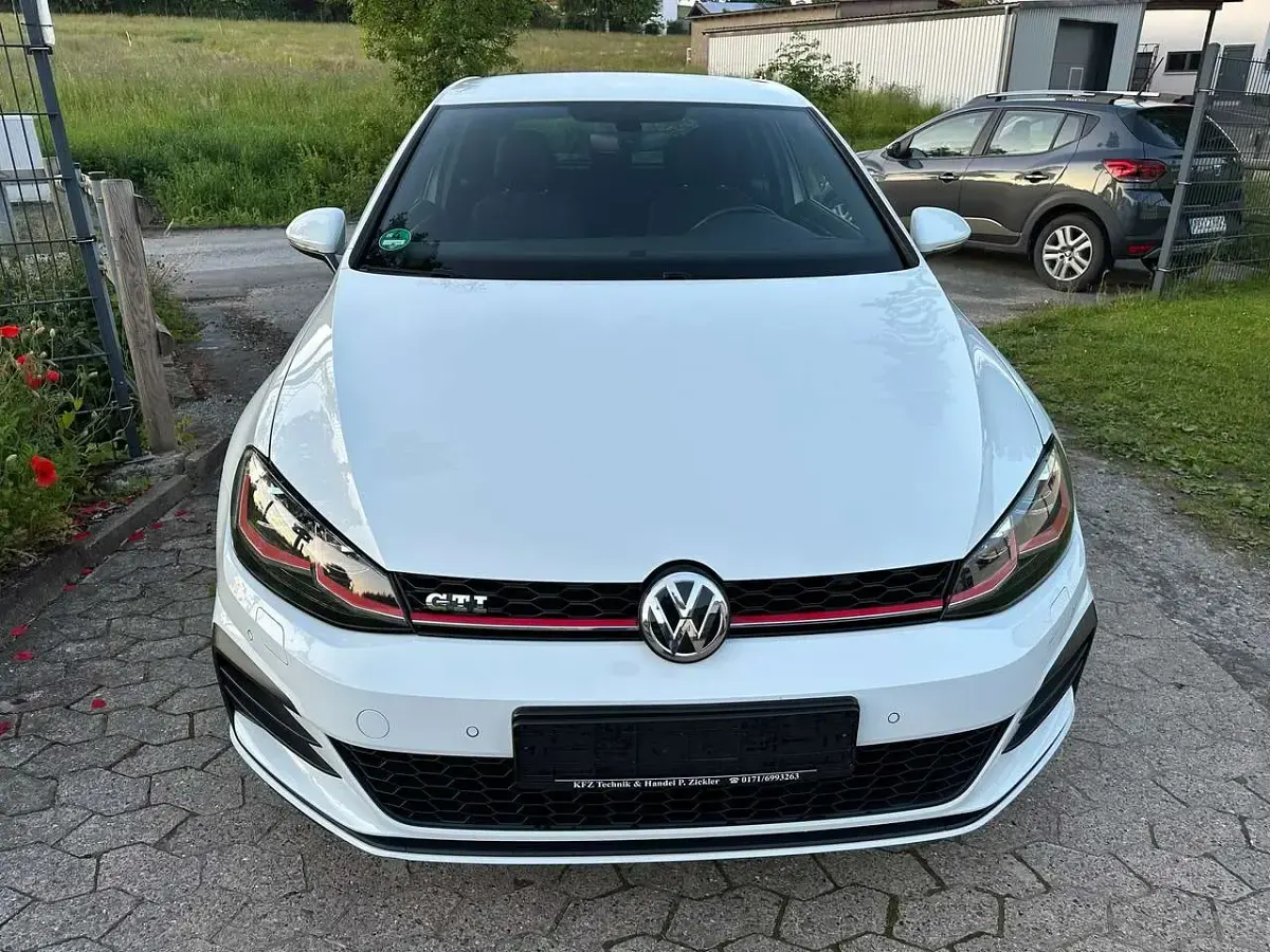 Second-hand VW Golf VII GTI 230 CP (169 kW) 2017 Alb Break