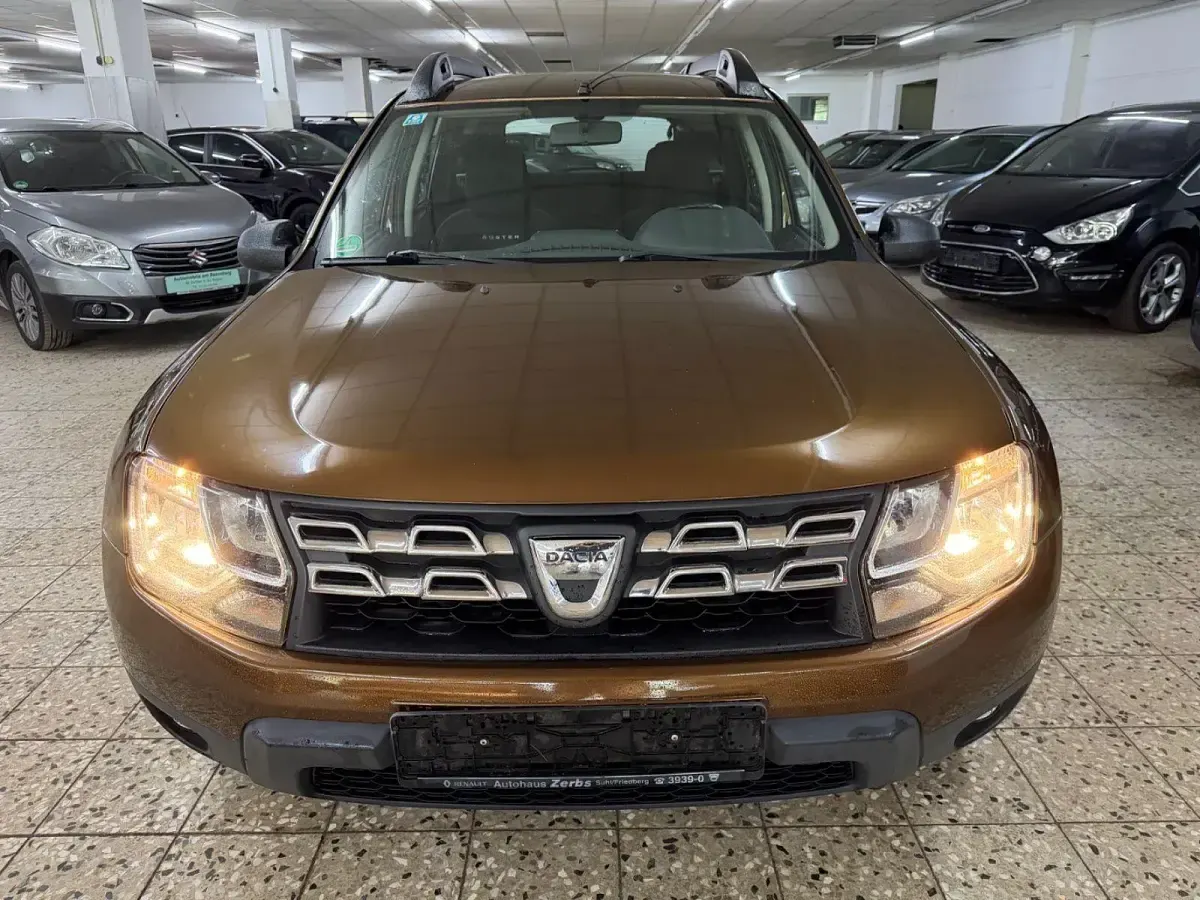 Gebraucht Dacia Duster Lauréate 125 PS (91 kW) 2015 Braun SUV