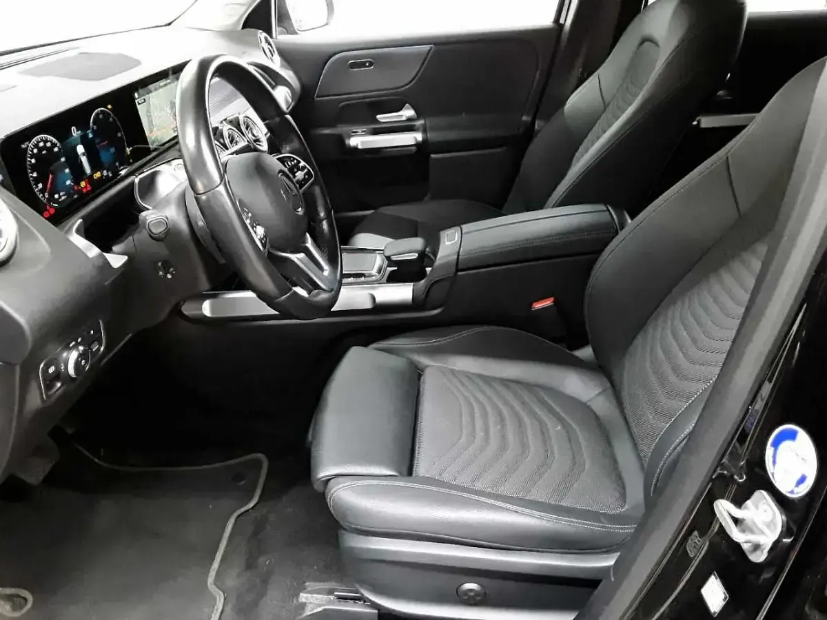 Gebraucht Mercedes EQB250 Progressive 139 kW (190 PS) 2023 Nachtschwarz SUV