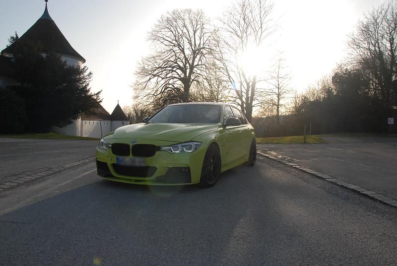 Gebraucht BMW 335 306 PS (225 kW) 2012 Gelb Limousine