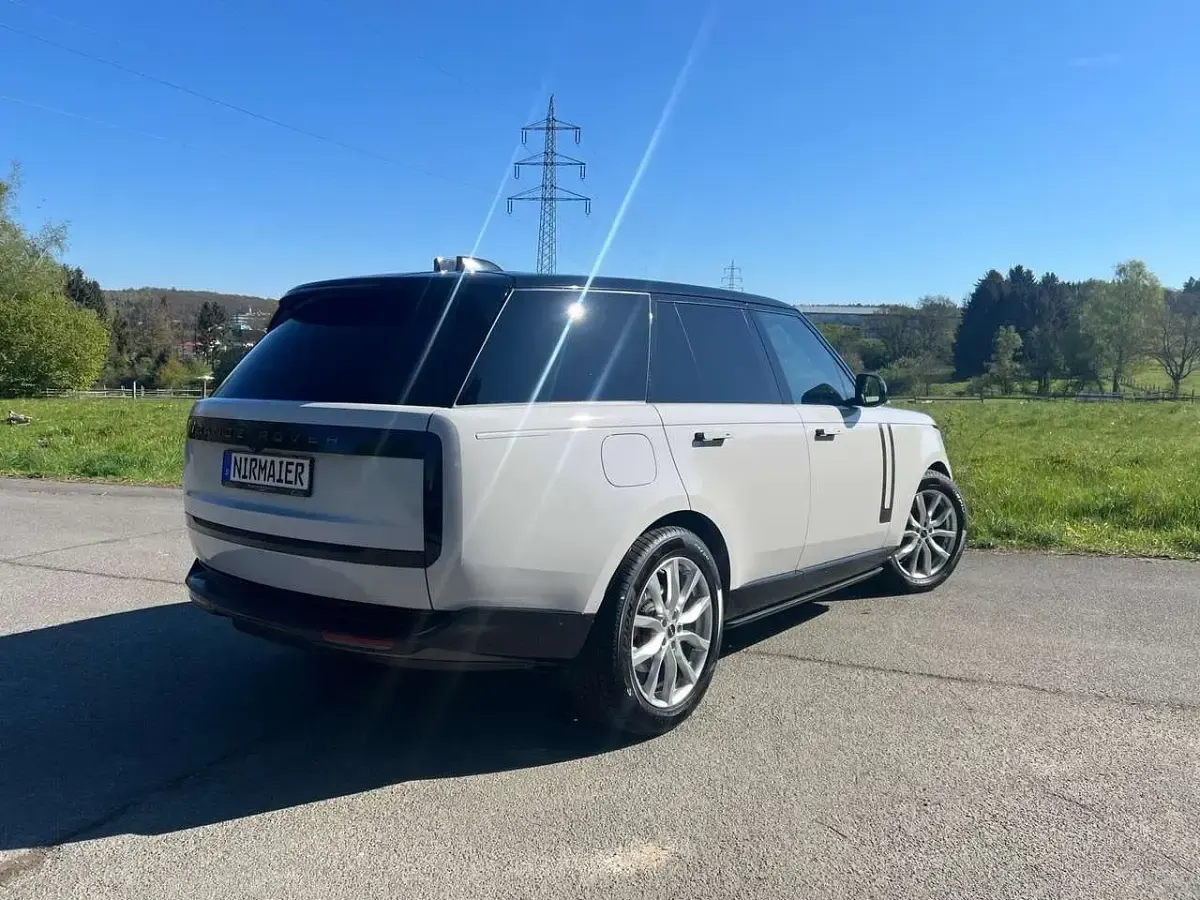 Gebraucht Land Rover Range Rover HSE 349 PS (256 kW) 2023 Carpathian grey SUV