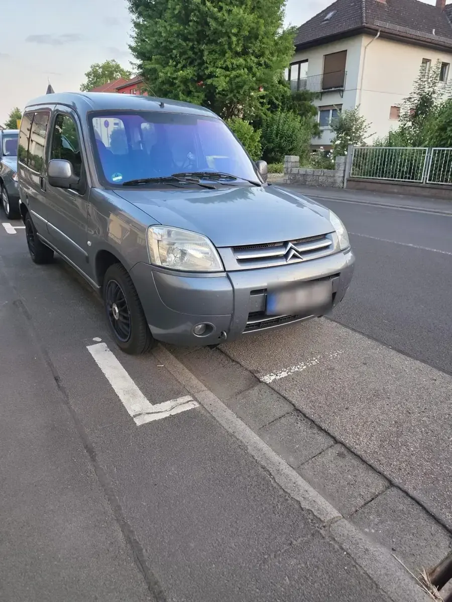 Gebraucht Citroën Berlingo 90 PS (66 kW) 2006 Blau Van / Kleinbus