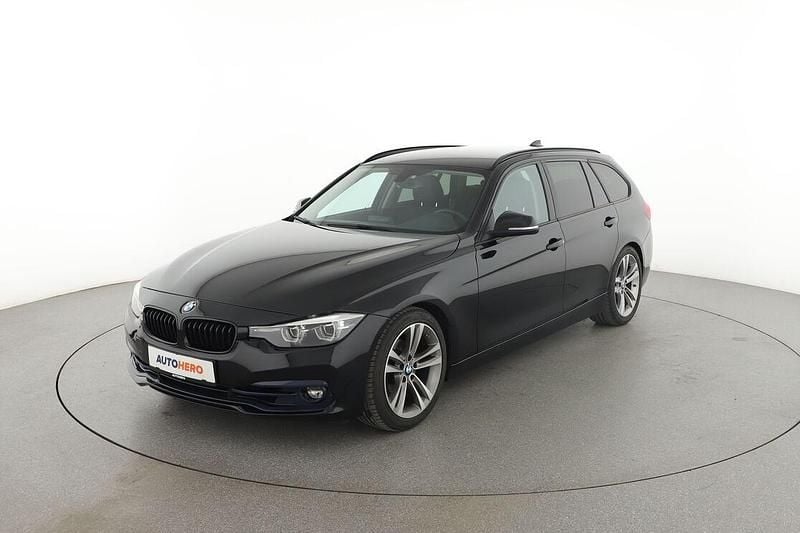 Schwarz Gebraucht 2019 BMW 320 Sport Line Kombi | 19.930 € (Fairer Preis) - Bild 1/3