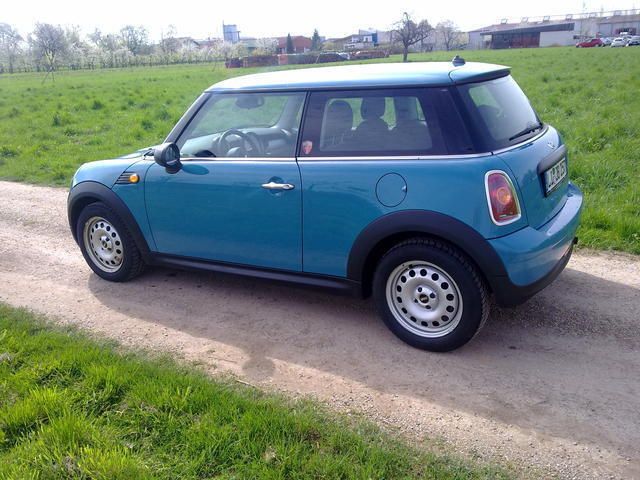 Gebraucht Mini ONE 75 PS (55 kW) 2009 Blau Kleinwagen