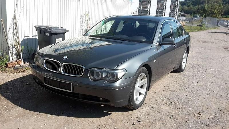 Gebraucht BMW 740 258 PS (189 kW) 2004 Grau Limousine