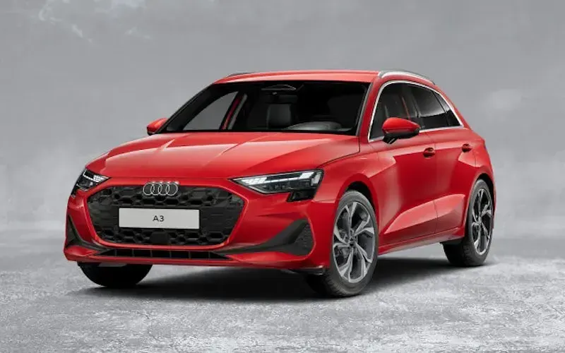 Gebraucht Audi A3 Ambiente 150 PS (110 kW) 2025 Rot Limousine