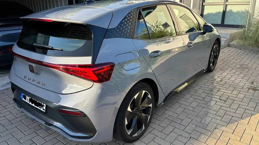 Gebraucht Cupra Born 150 kW (204 PS) 2023 Grau Kleinwagen