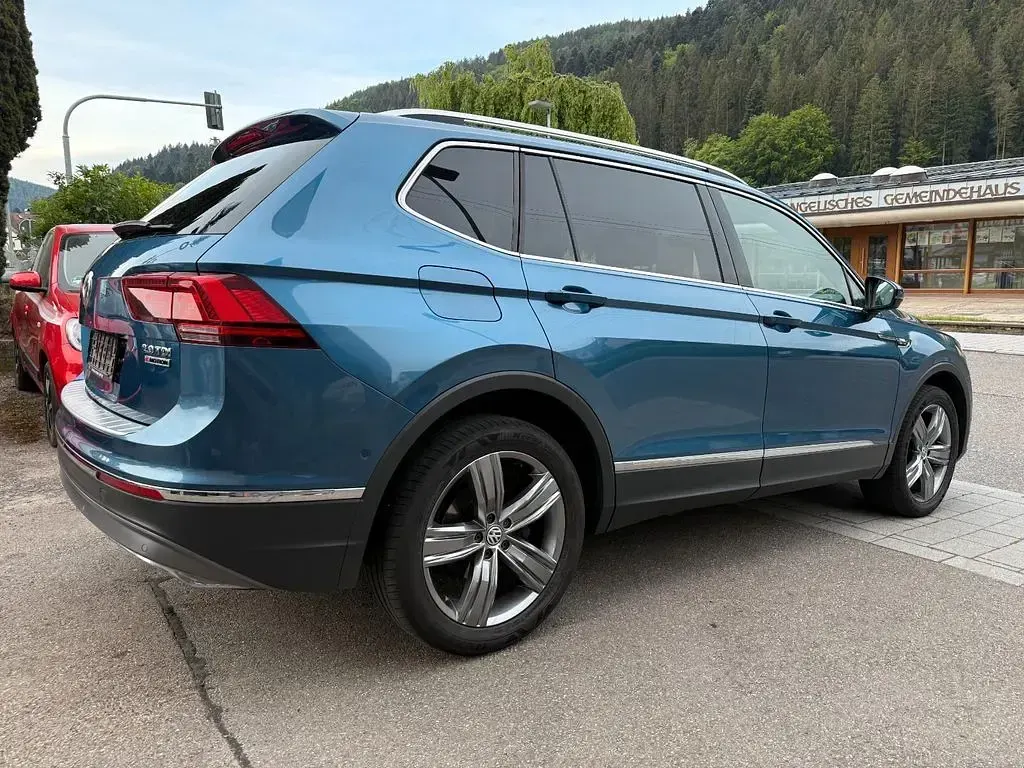 Gebraucht VW Tiguan Allspace 150 PS (110 kW) 2017 Blau SUV