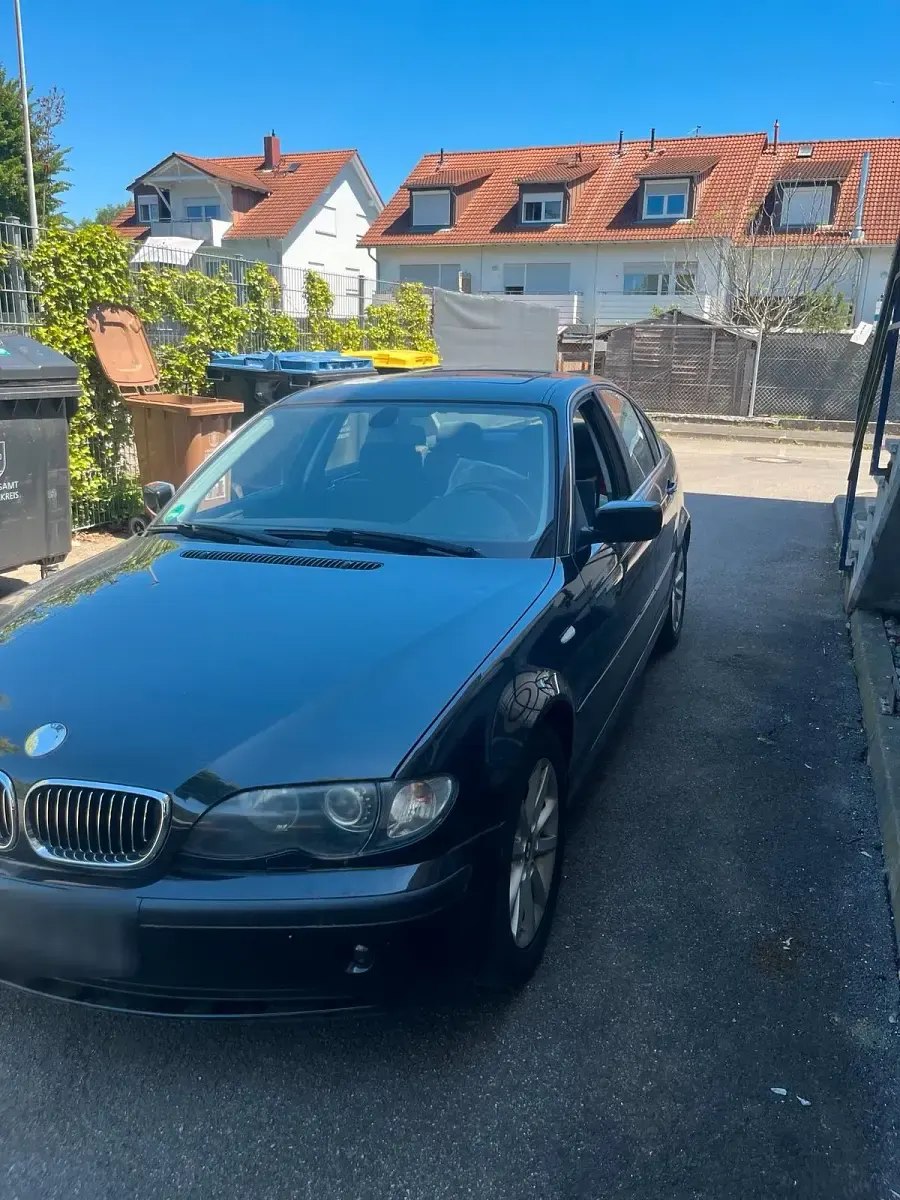 Gebraucht BMW 320 Lifestyle 170 PS (125 kW) 2004 Schwarz Limousine