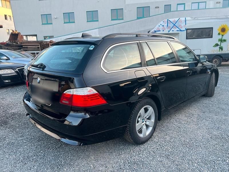 Gebraucht BMW 520 163 PS (119 kW) 2010 Schwarz Kombi