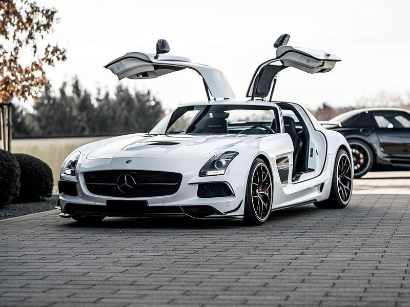 Mystik weiß metallic Gebraucht 2013 Mercedes SLS AMG AMG Coupé | 398.999 € - Bild 1/4