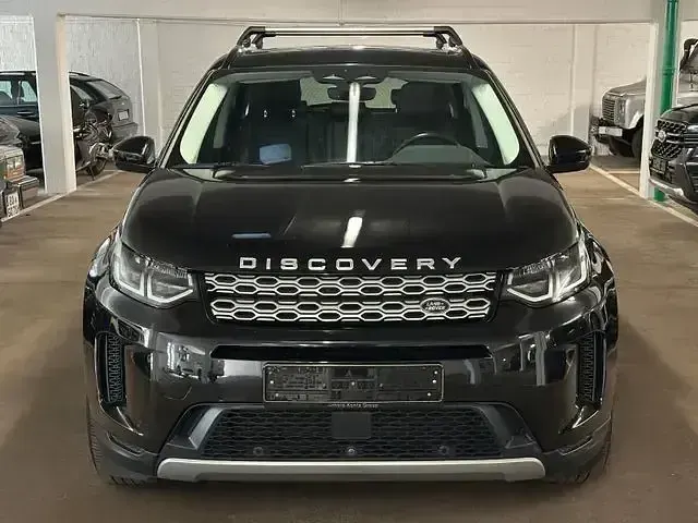 Gebraucht Land Rover Discovery Sport 163 PS (119 kW) 2022 Santorini black SUV