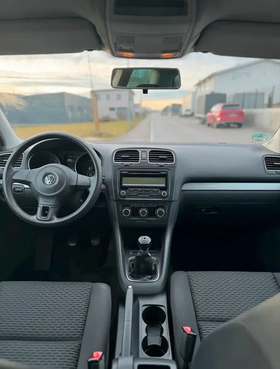 Gebraucht VW Golf VI Trendline 80 PS (58 kW) 2009 Schwarz Kleinwagen