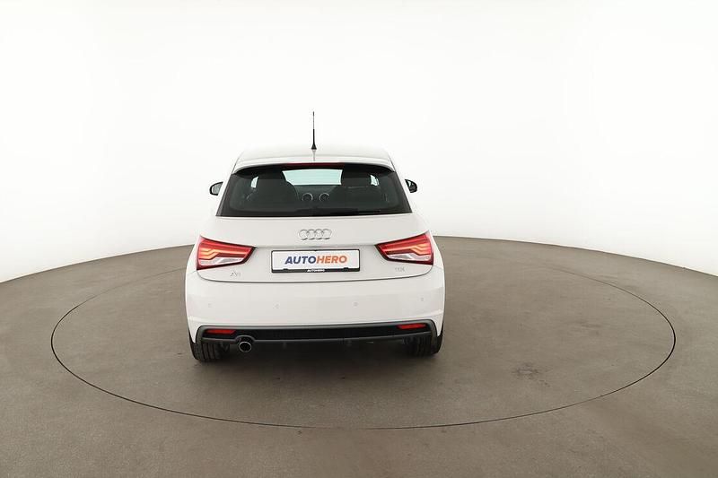 Gebraucht Audi A1 Sportback Sport 90 PS (66 kW) 2017 Weiß Kleinwagen