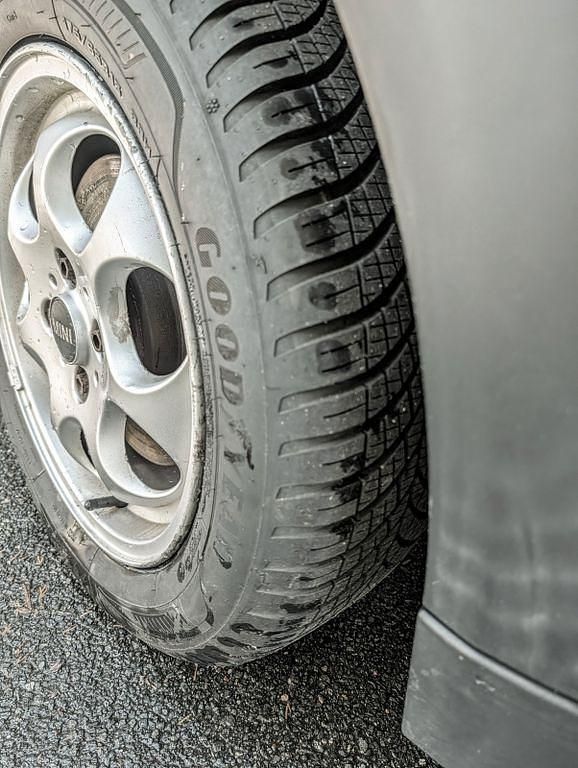 Gebraucht Mini ONE 90 PS (66 kW) 2004 Blau Kleinwagen