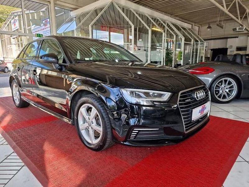 Andere Gebraucht 2020 Audi e-tron SUV | 14.900 € (Etwas zu teuer) - Bild 1/4