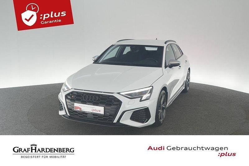 Gletscherweiß metallic Gebraucht 2022 Audi S3 Design Limousine | 36.960 € (Fairer Preis) - Bild 1/4