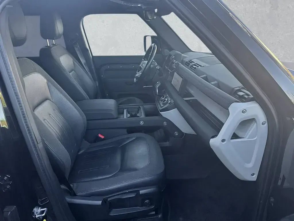 Gebraucht Land Rover Defender SE 300 PS (220 kW) 2021 Schwarz SUV