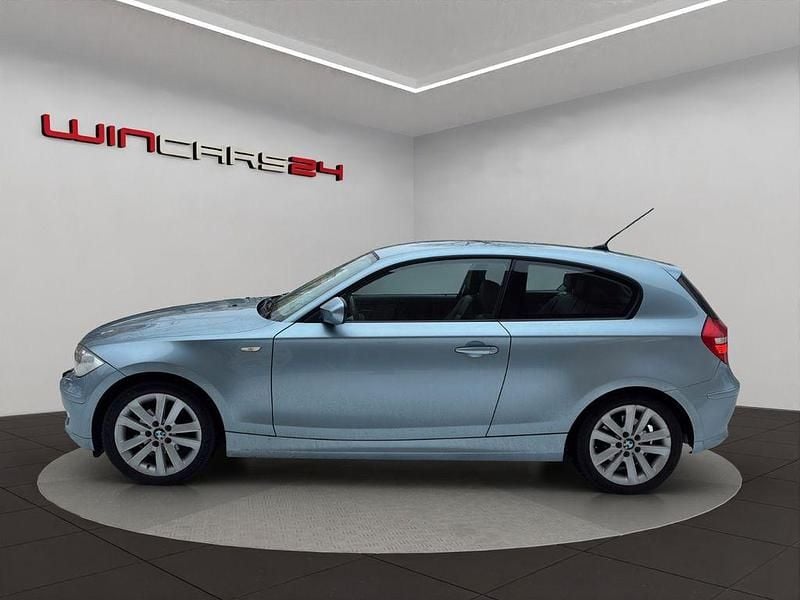 Gebraucht BMW 118 Lifestyle 143 PS (105 kW) 2010 Blau Kleinwagen