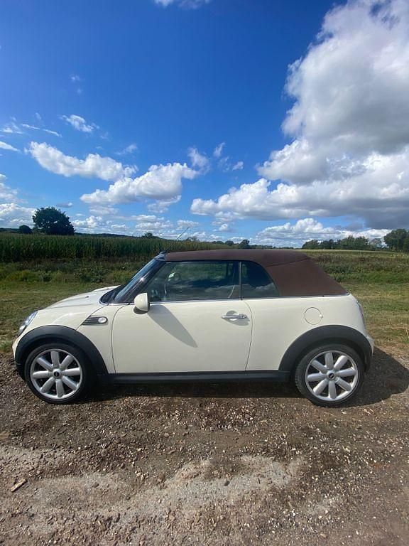 Beige Gebraucht 2010 Mini Cooper Kleinwagen | 7.999 € (Fairer Preis) - Bild 1/4