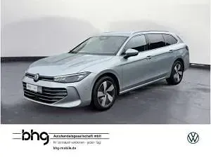 Gebraucht VW Passat Business 150 PS (110 kW) 2025 Oyster silver metallic Kombi