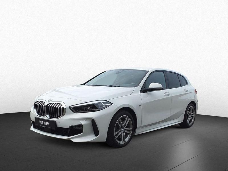 Alpinweiss Gebraucht 2022 BMW 118 M Sport Kleinwagen | 23.850 € (Guter Preis) - Bild 1/4