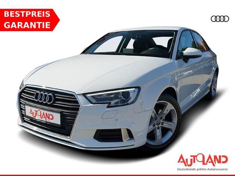 Weiß Gebraucht 2018 Audi A3 Comfort Limousine | 17.990 € (Guter Preis) - Bild 1/4