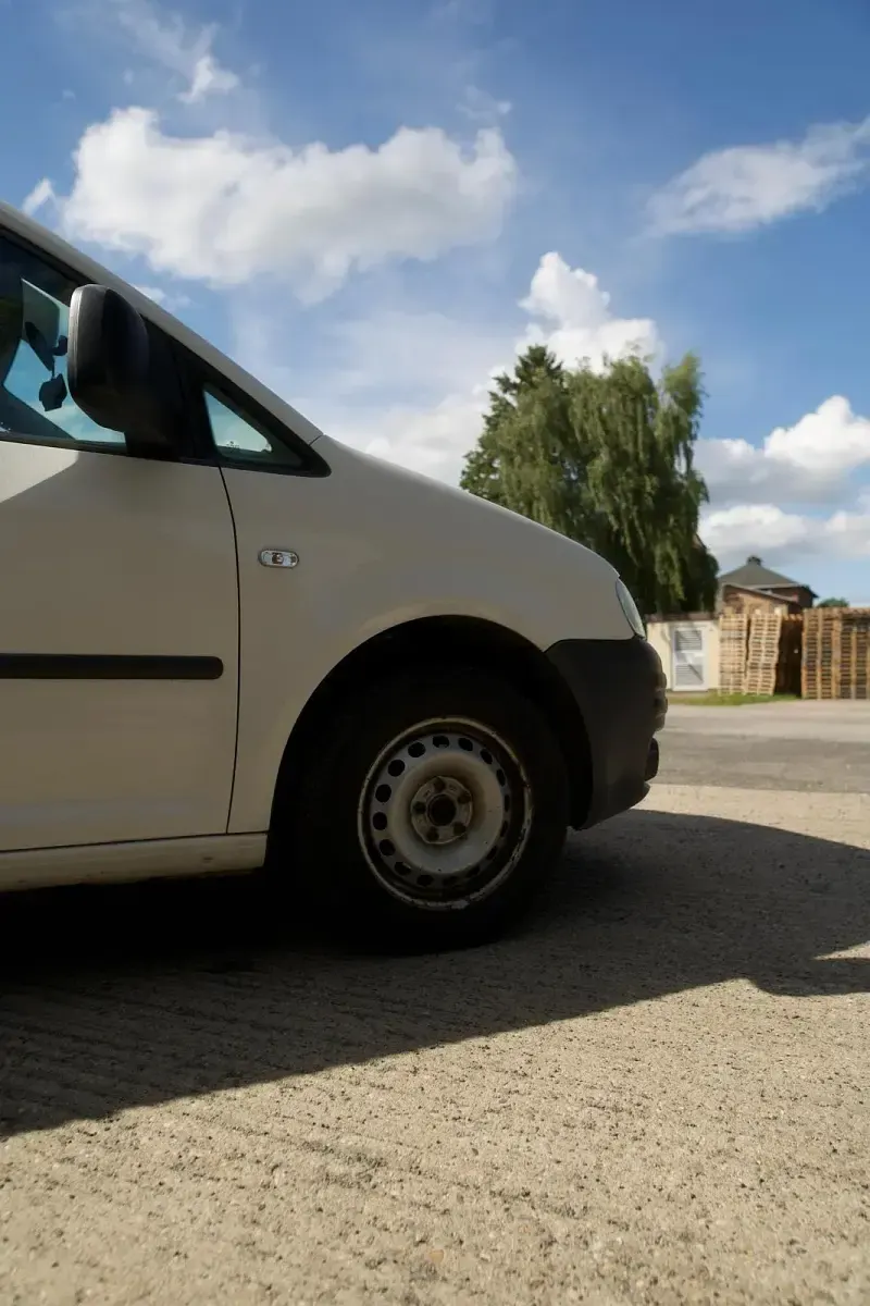 Gebraucht VW Caddy 105 PS (77 kW) 2008 Weiß Van / Kleinbus