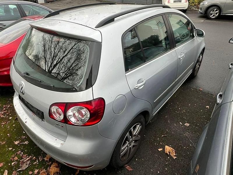 Gebraucht VW Golf Plus Cross Team 122 PS (89 kW) 2010 Silber Van / Kleinbus