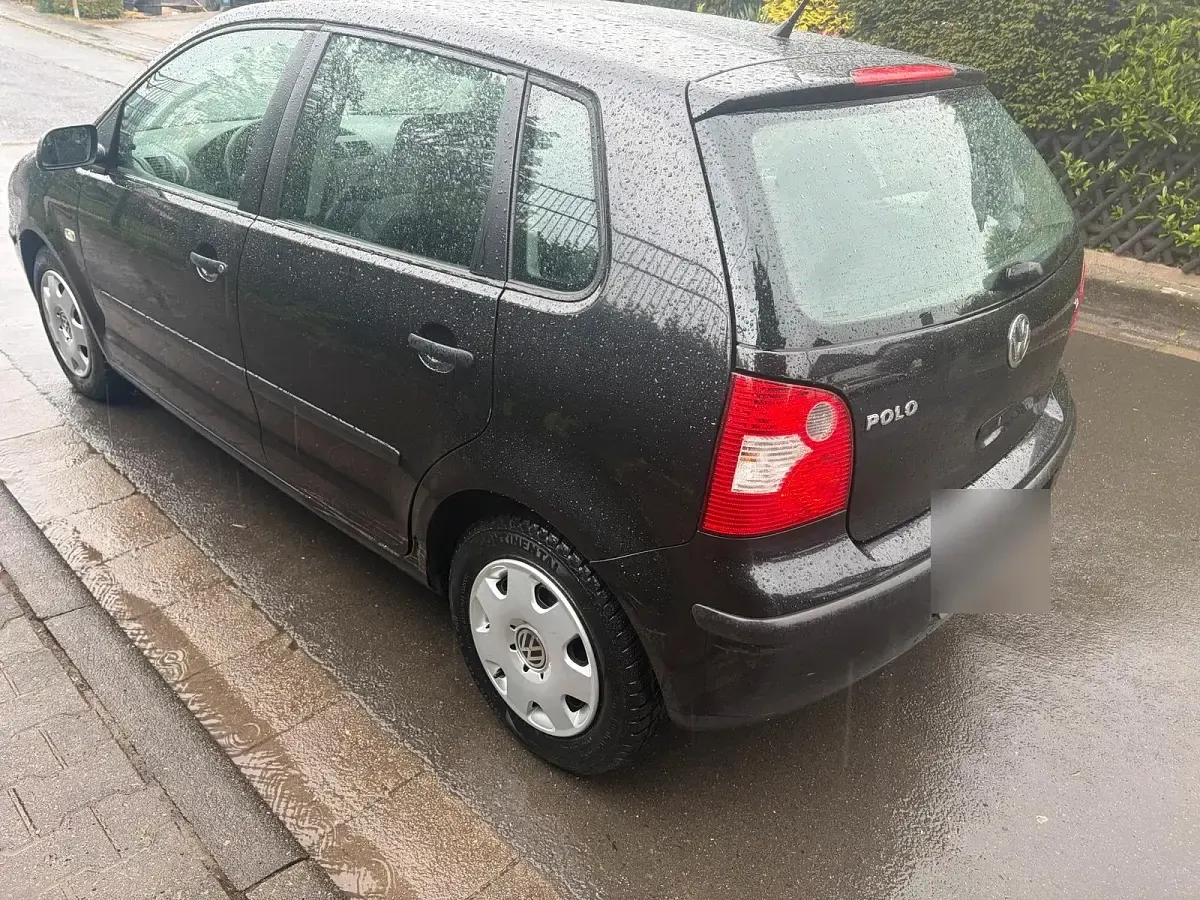 Gebraucht VW Polo 64 PS (47 kW) 2005 Schwarz Kleinwagen