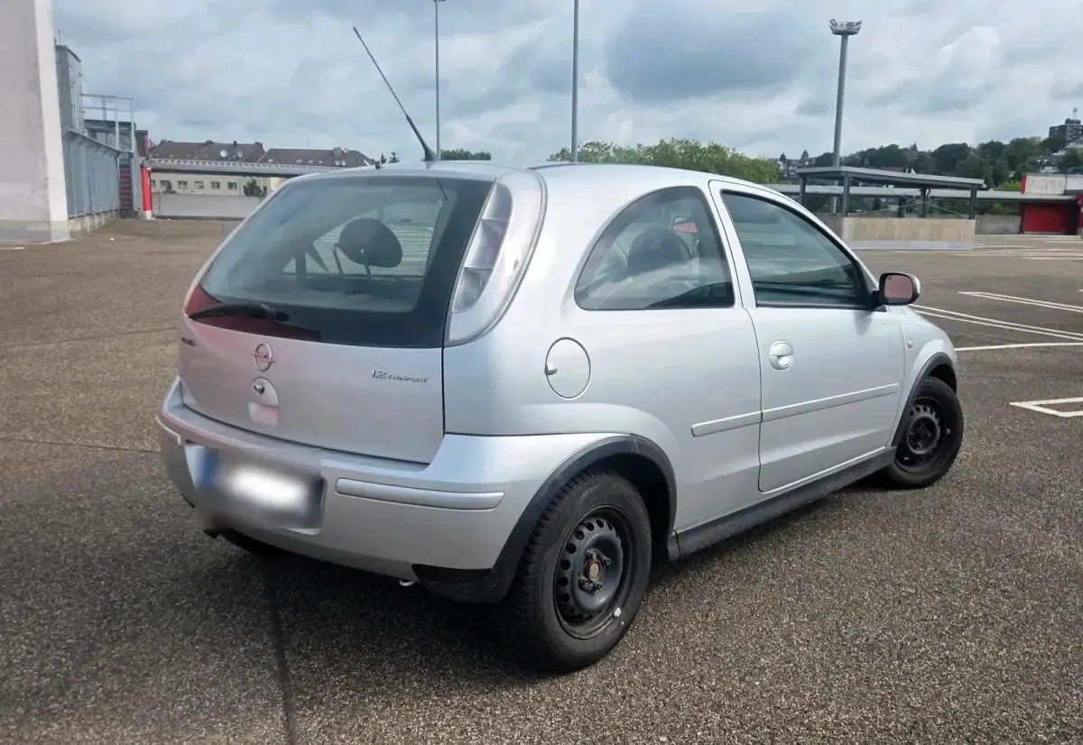 Gebraucht Opel Corsa 80 PS (58 kW) 2006 Grau Kleinwagen