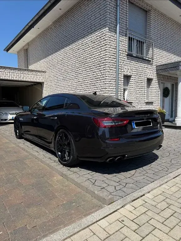 Gebraucht Maserati Quattroporte 409 PS (300 kW) 2015 Schwarz Limousine