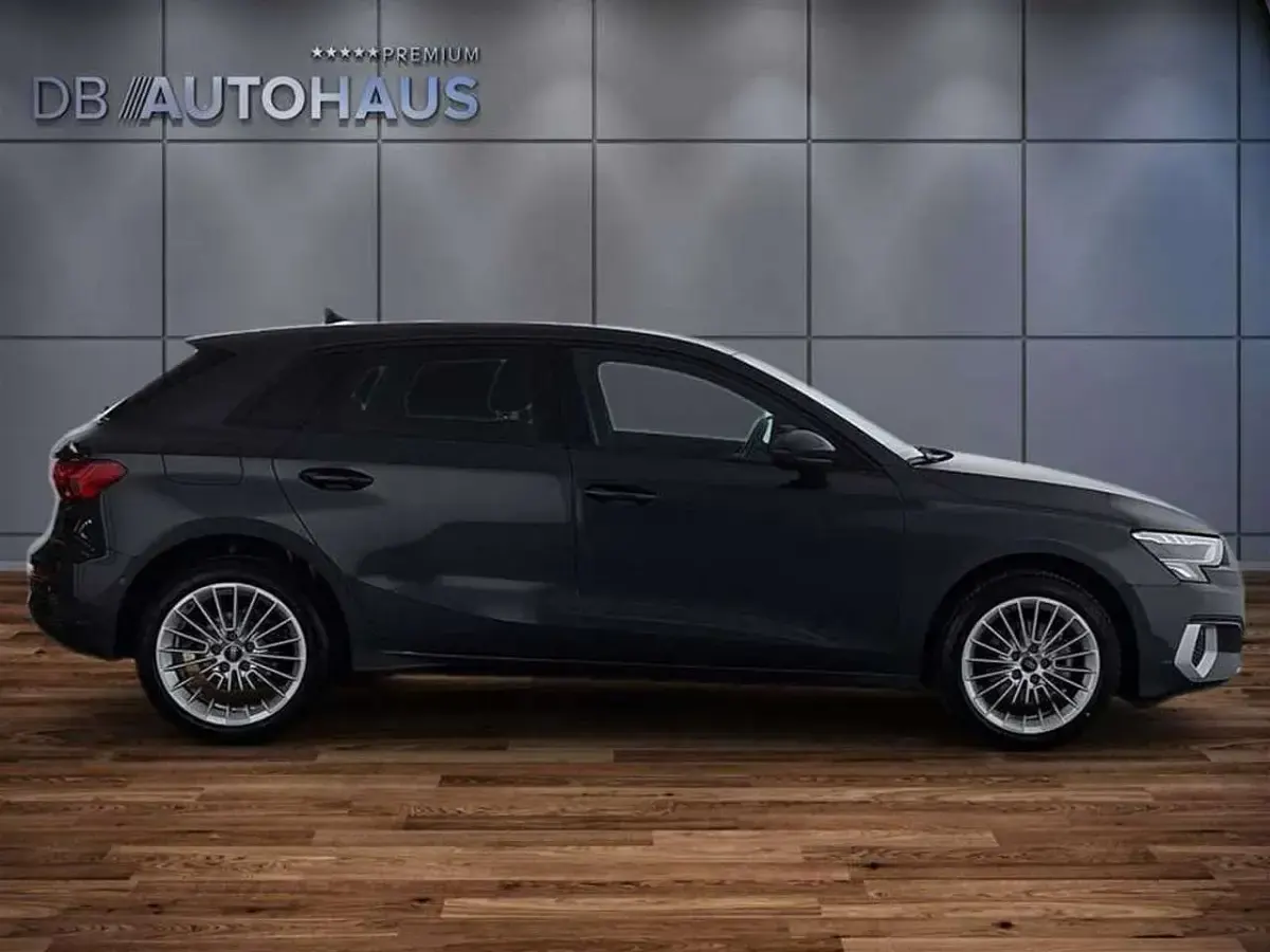 Gebraucht Audi A3 Advanced Plus 110 PS (80 kW) 2023 Grau Limousine