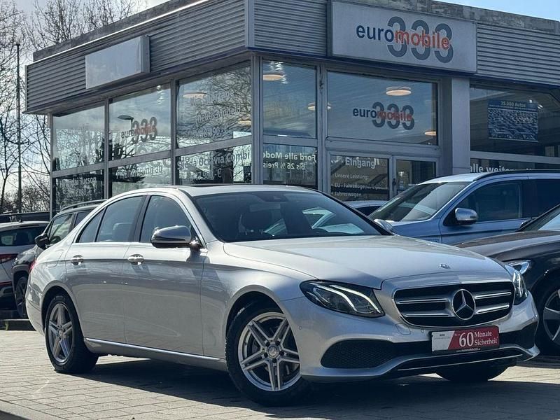 Gebraucht Mercedes E220 194 PS (142 kW) 2016 Silber Limousine