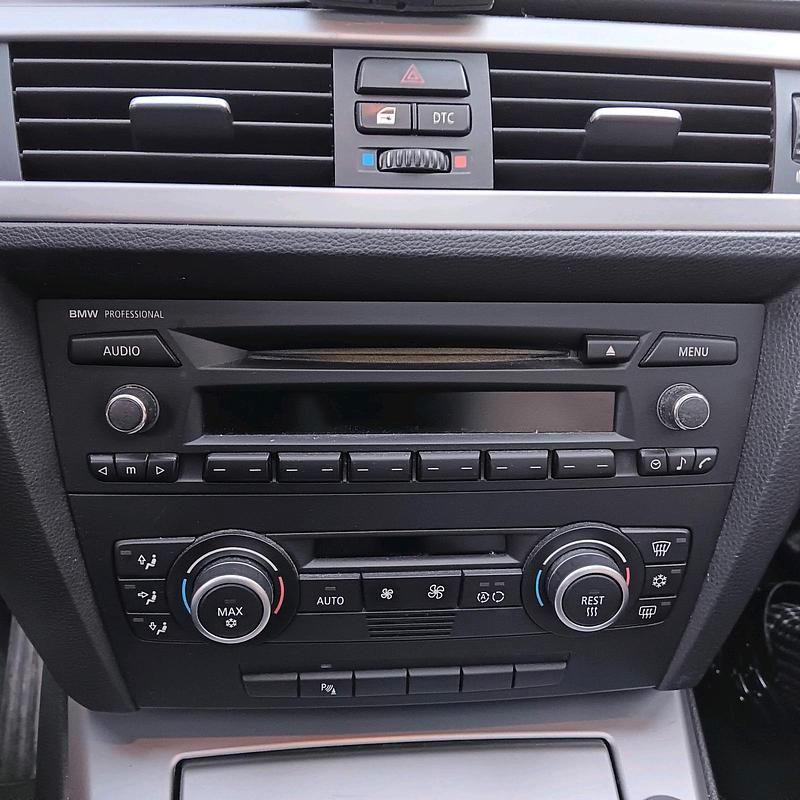 Gebraucht BMW 318 129 PS (94 kW) 2007 Blau Kombi