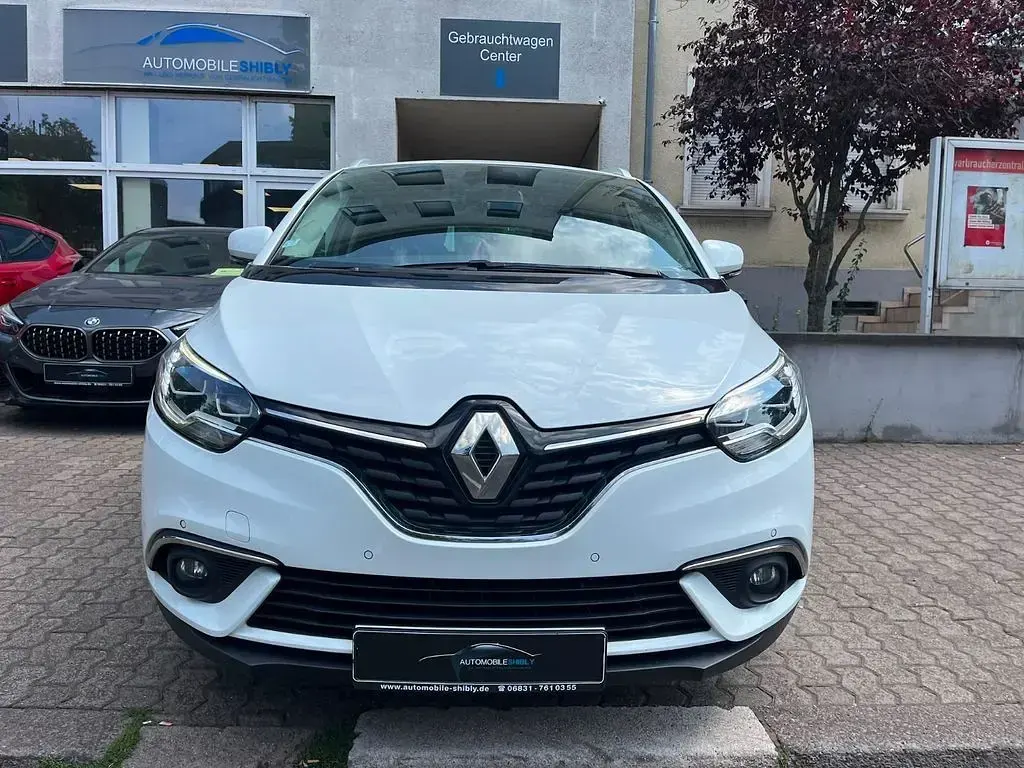 Gebraucht Renault Scénic IV Bose Edition 131 PS (96 kW) 2018 Weiß Van / Kleinbus