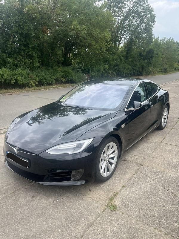 Schwarz Gebraucht 2016 Tesla Model S Limousine | 19.990 € (Guter Preis) - Bild 1/4
