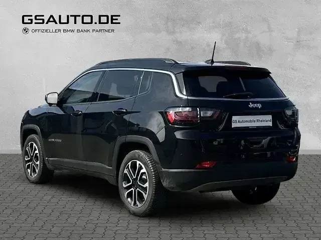 Gebraucht Jeep Compass Limited 131 PS (96 kW) 2024 Black clear coat (schwarz) SUV