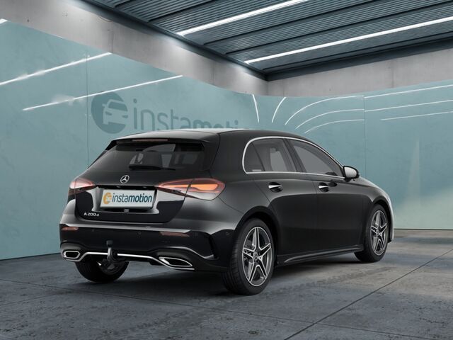 Gebraucht Mercedes A200 AMG 150 PS (110 kW) 2023 Schwarz Limousine
