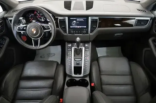 Gebraucht Porsche Macan 360 PS (264 kW) 2016 Schwarz SUV