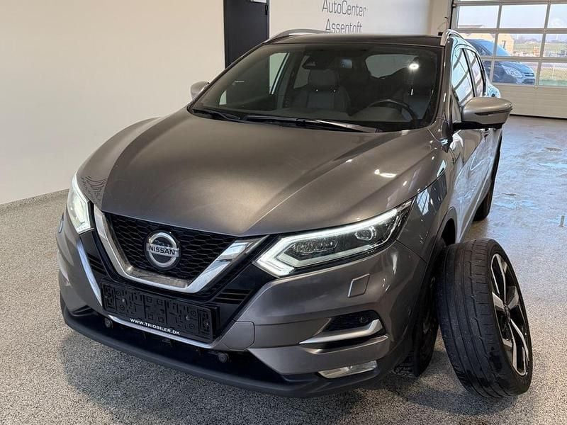 Gebraucht Nissan Qashqai Tekna+ 116 PS (85 kW) 2018 Grau SUV