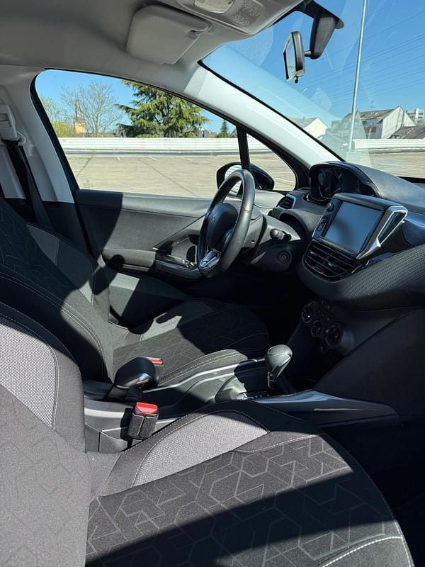 Gebraucht Peugeot 2008 2017 Andere farben SUV